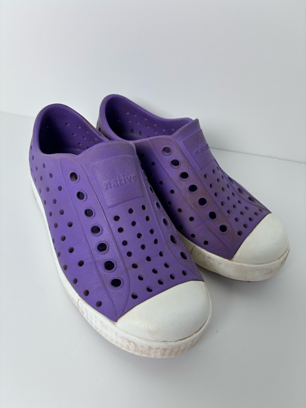Native Shoes Kids' Slip-On Summer Sneakers Waterproof Size 11 Kids Child
